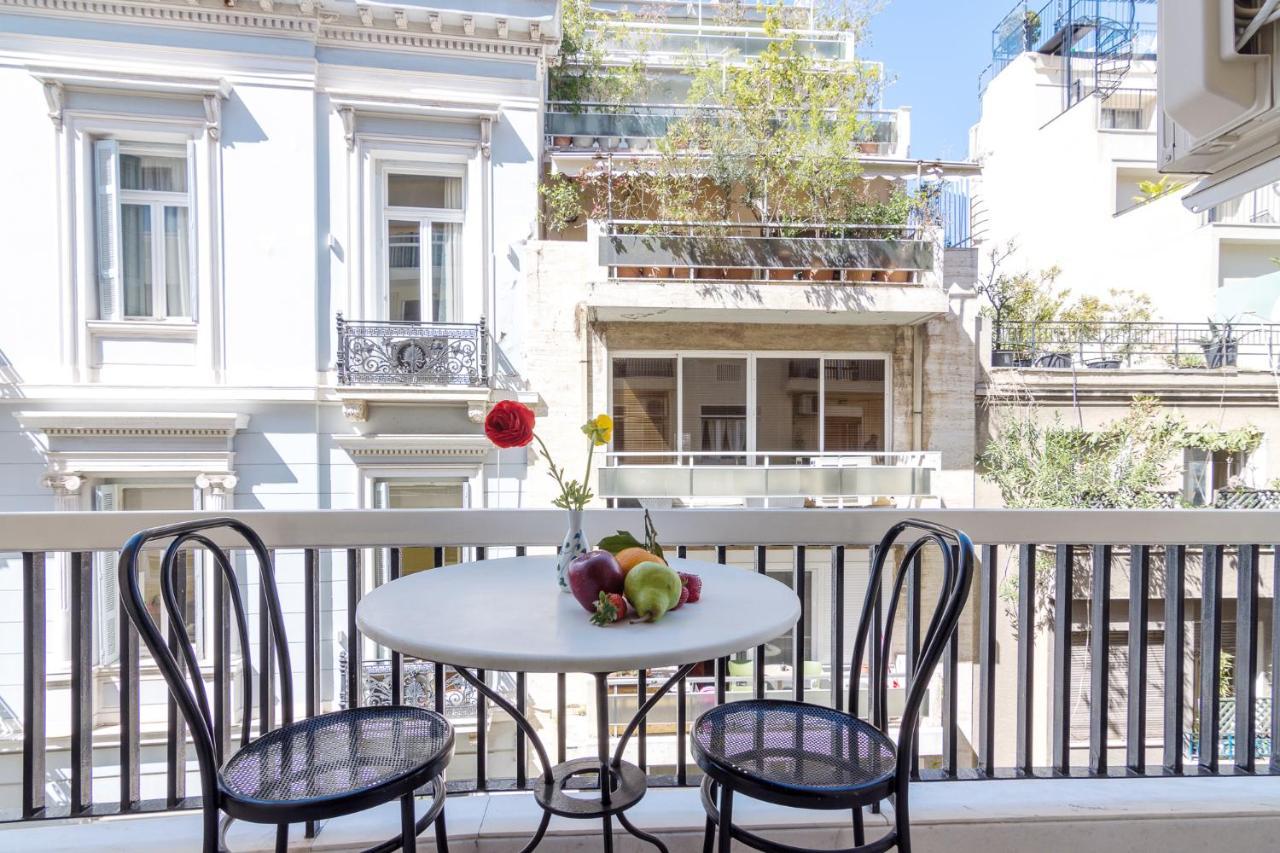 Beautiful Apartment In The Center Of Athens Exterior photo